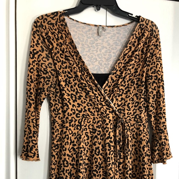 ASOS Leopard wrap top womens size 8 - Picture 5 of 5